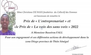 Lire la suite à propos de l’article DISTINCTION : Bassirou Fall secrétaire élu du bureau consulaire de la CCIA de Thiès nominé Prix de l’entrepreneuriat et celui de la Voix des sans Voix 